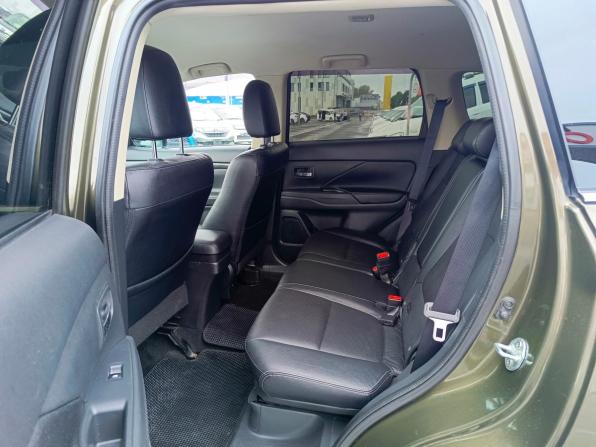 Mitsubishi Outlander III Рестайлинг 2 с пробегом 2016 года, цена 1 699 995 рублей, 235333 км, внедорожник, Автокод Объявления