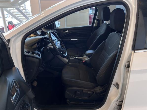 Ford Kuga II с пробегом 2014 года, цена 1 300 000 рублей, 173313 км, внедорожник, Автокод Объявления