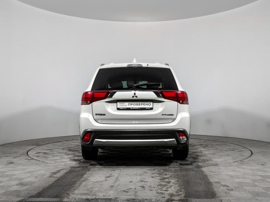 Mitsubishi Outlander III Рестайлинг 2 Санкт-Петербург  - изображение 6