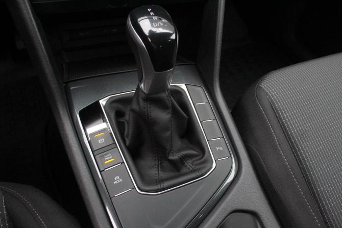 Volkswagen Tiguan II Рестайлинг с пробегом 2021 года, цена 2 745 000 рублей, 92730 км, внедорожник, Автокод Объявления