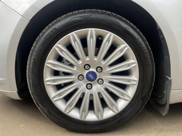 Ford Mondeo V с пробегом 2015 года, цена 1 199 000 рублей, 294181 км, седан, Автокод Объявления