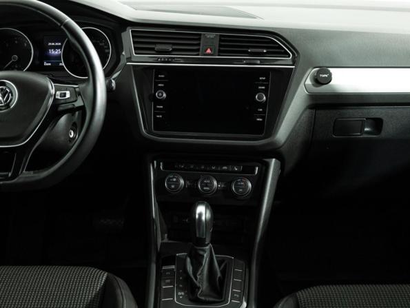 Volkswagen Tiguan II с пробегом 2019 года, цена 2 299 777 рублей, 63595 км, внедорожник, Автокод Объявления