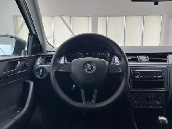 Skoda Rapid I с пробегом 2016 года, цена 1 040 000 рублей, 107568 км, лифтбек, Автокод Объявления