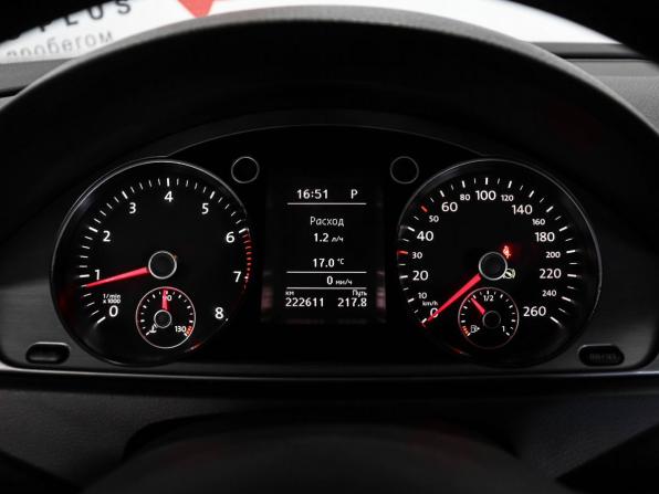 Volkswagen Passat B7 с пробегом 2014 года, цена 1 099 000 рублей, 222611 км, седан, Автокод Объявления
