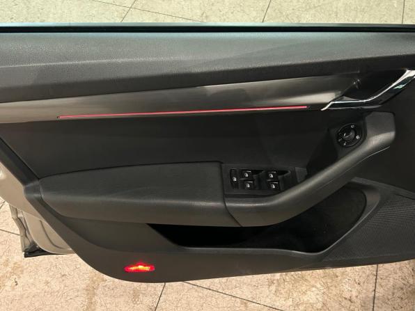 Skoda Octavia III (A7) Рестайлинг с пробегом 2018 года, цена 1 749 000 рублей, 170121 км, лифтбек, Автокод Объявления
