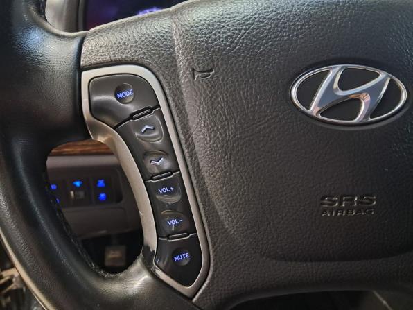 Hyundai Santa Fe II Рестайлинг с пробегом 2012 года, цена 1 290 000 рублей, 219522 км, внедорожник, Автокод Объявления