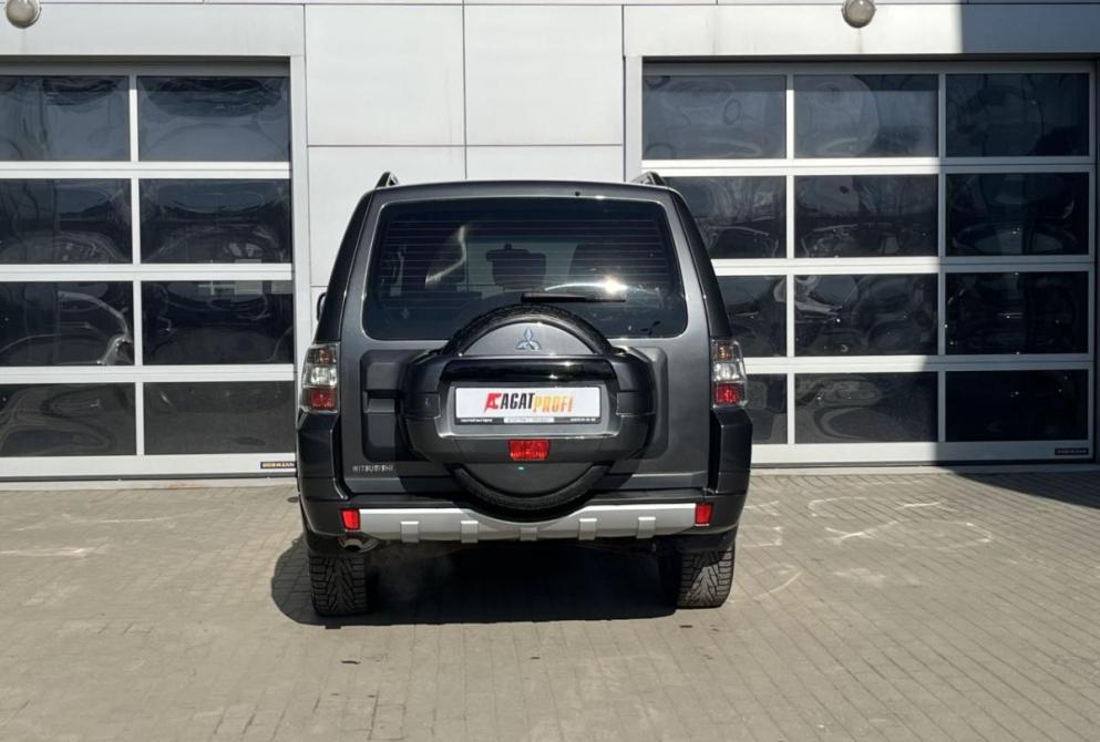 Mitsubishi Pajero IV Рестайлинг 1 Владимир  - изображение 6