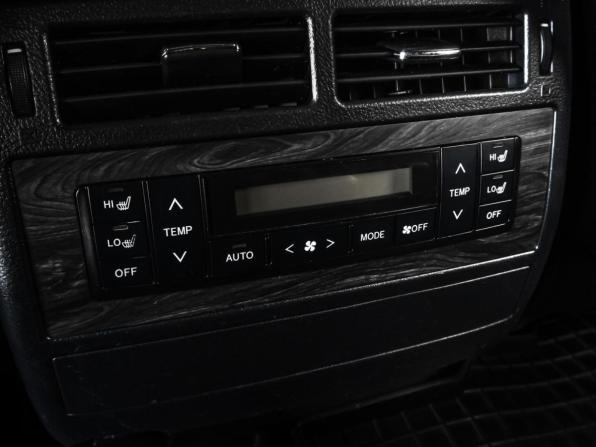 Toyota Land Cruiser 200 Series Рестайлинг 1 с пробегом 2014 года, цена 3 499 000 рублей, 255422 км, внедорожник, Автокод Объявления