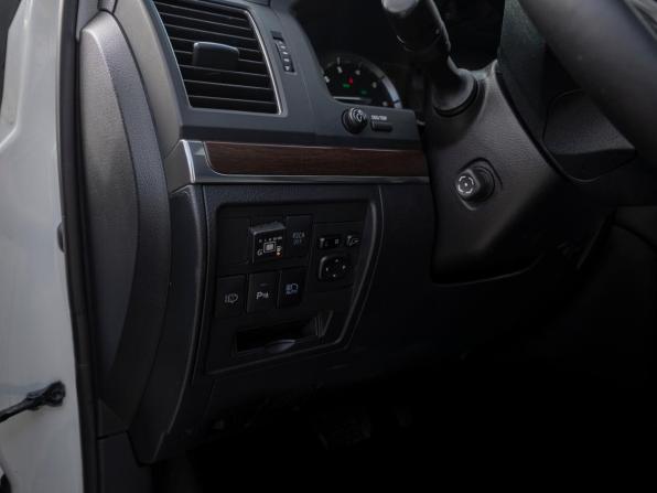 Toyota Land Cruiser 200 Series Рестайлинг 2 с пробегом 2017 года, цена 5 800 000 рублей, 197309 км, внедорожник, Автокод Объявления