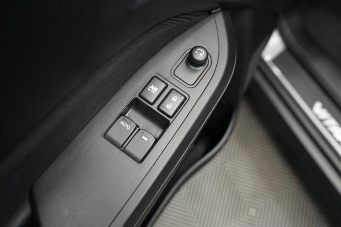 Suzuki Vitara II Рестайлинг с пробегом 2019 года, цена 1 745 000 рублей, 99000 км, внедорожник, Автокод Объявления