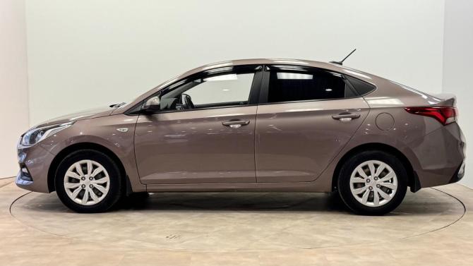 Hyundai Solaris II с пробегом 2017 года, цена 1 115 000 рублей, 121433 км, седан, Автокод Объявления