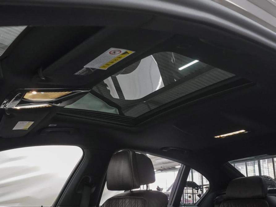 BMW 7 серии VI (G11/G12) Рестайлинг Ростов-на-Дону  - изображение 12