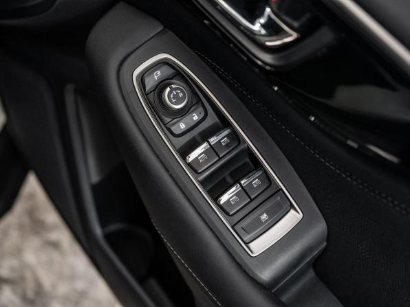 Subaru Outback VI с пробегом 2022 года, цена 3 195 000 рублей, 20020 км, универсал, Автокод Объявления