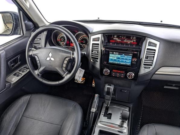 Mitsubishi Pajero IV Рестайлинг 2 с пробегом 2018 года, цена 3 330 000 рублей, 73136 км, внедорожник, Автокод Объявления
