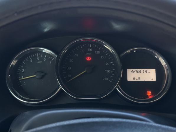 Renault Logan II с пробегом 2018 года, цена 350 000 рублей, 329873 км, седан, Автокод Объявления