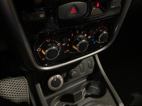 Renault Duster I с пробегом 2013 года, цена 950 000 рублей, 146686 км, внедорожник, Автокод Объявления