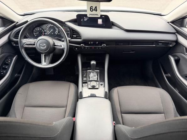Mazda 3 IV (BP) с пробегом 2019 года, цена 1 930 000 рублей, 151000 км, седан, Автокод Объявления