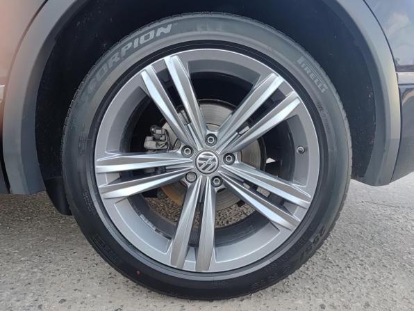 Volkswagen Tiguan II с пробегом 2019 года, цена 2 820 000 рублей, 224501 км, внедорожник, Автокод Объявления
