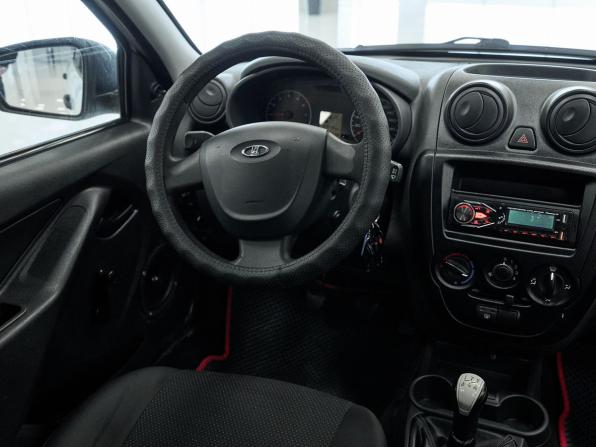 Lada (ВАЗ) Granta I с пробегом 2017 года, цена 370 000 рублей, 178000 км, лифтбек, Автокод Объявления