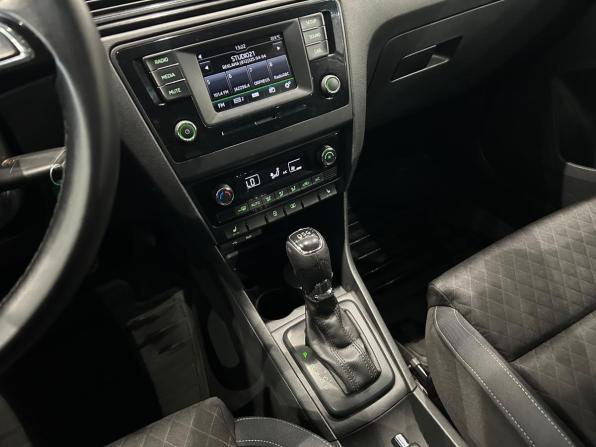 Skoda Rapid I с пробегом 2015 года, цена 749 000 рублей, 199338 км, лифтбек, Автокод Объявления