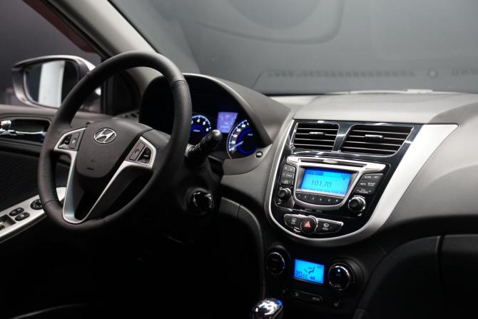 Hyundai Solaris I с пробегом 2013 года, цена 1 090 000 рублей, 78000 км, седан, Автокод Объявления