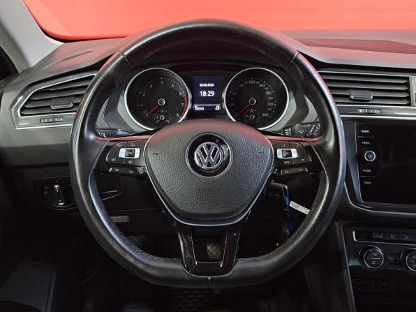 Volkswagen Tiguan II с пробегом 2019 года, цена 2 125 000 рублей, 127939 км, внедорожник, Автокод Объявления
