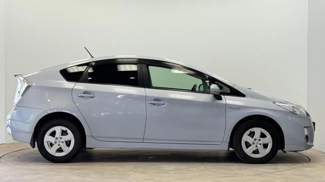 Toyota Prius III (XW30) с пробегом 2009 года, цена 790 000 рублей, 218880 км, лифтбек, Автокод Объявления