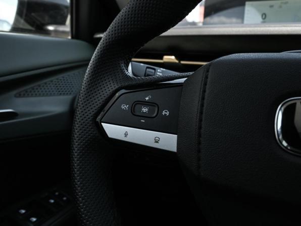 Changan Lamore с пробегом 2024 года, цена 2 049 000 рублей, 24172 км, седан, Автокод Объявления