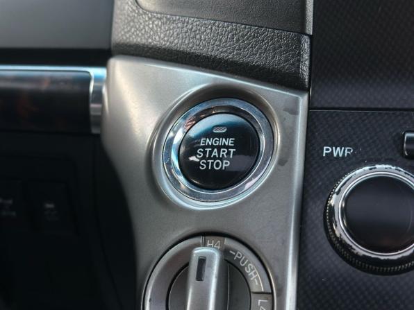Toyota Land Cruiser 200 Series с пробегом 2008 года, цена 2 950 000 рублей, 272300 км, внедорожник, Автокод Объявления
