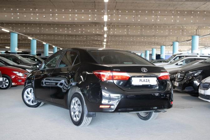 Toyota Corolla XI (E160 E170 E180) Рестайлинг 1 с пробегом 2016 года, цена 1 439 000 рублей, 159066 км, седан, Автокод Объявления