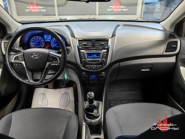 Hyundai Solaris I Рестайлинг с пробегом 2015 года, цена 898 000 рублей, 146000 км, седан, Автокод Объявления