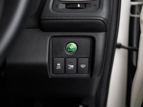Honda Vezel I с пробегом 2014 года, цена 1 450 000 рублей, 154243 км, внедорожник, Автокод Объявления