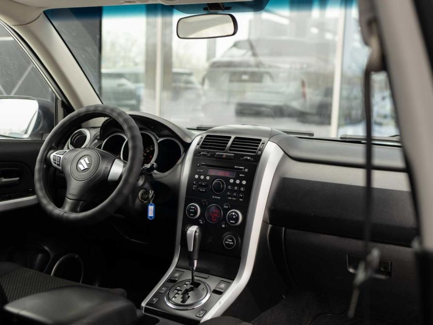 Suzuki Grand Vitara II Рестайлинг Новосибирск  - изображение 10