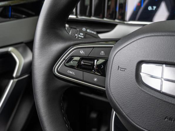 Geely Atlas II с пробегом 2024 года, цена 2 640 000 рублей, 29525 км, внедорожник, Автокод Объявления