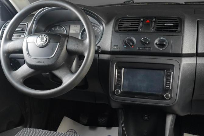Skoda Fabia II Рестайлинг с пробегом 2012 года, цена 399 000 рублей, 276671 км, хэтчбек, Автокод Объявления