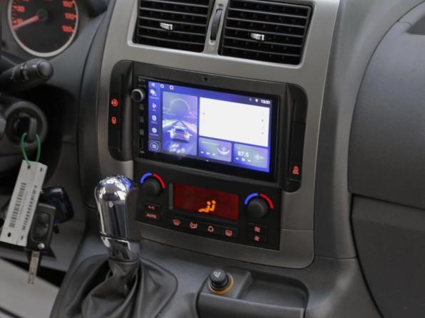 Peugeot Expert II Рестайлинг с пробегом 2014 года, цена 859 000 рублей, 120649 км, минивэн, Автокод Объявления