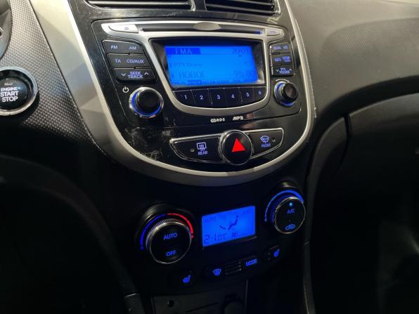 Hyundai Solaris I с пробегом 2011 года, цена 595 000 рублей, 171918 км, хэтчбек, Автокод Объявления