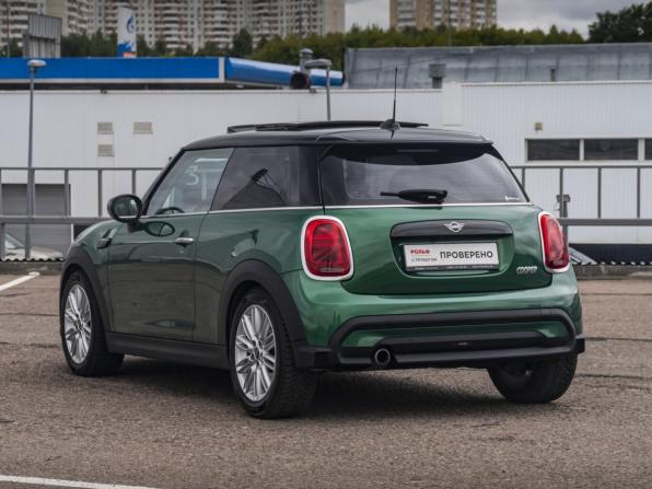 Mini Hatch III (F55/F56) Рестайлинг 2 с пробегом 2021 года, цена 2 597 000 рублей, 36903 км, хэтчбек, Автокод Объявления