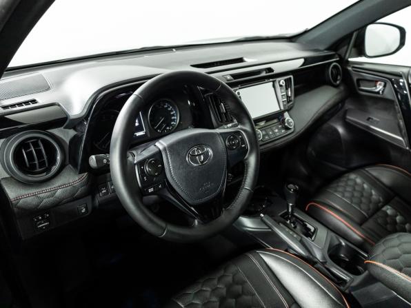 Toyota RAV4 IV (XA40) Рестайлинг с пробегом 2019 года, цена 2 259 700 рублей, 84904 км, внедорожник, Автокод Объявления