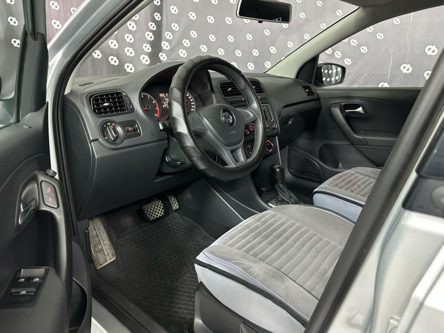 Volkswagen Polo V Рестайлинг Новосибирск  - изображение 14