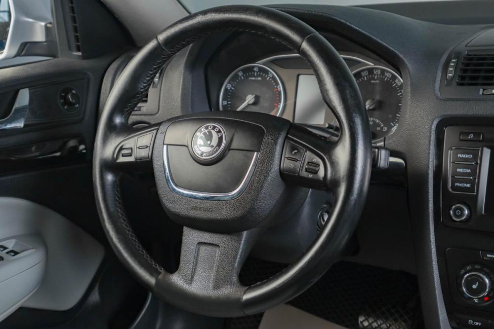Skoda Octavia RS II Рестайлинг Тюмень  - изображение 12