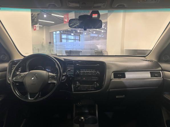 Mitsubishi Outlander III Рестайлинг 2 с пробегом 2016 года, цена 1 639 000 рублей, 177706 км, внедорожник, Автокод Объявления