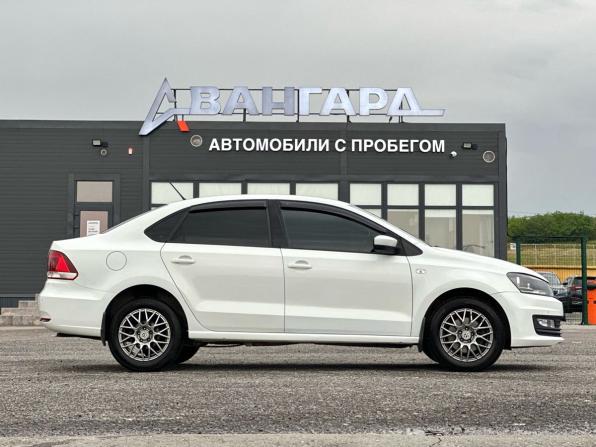 Volkswagen Polo V Рестайлинг с пробегом 2016 года, цена 1 080 000 рублей, 88000 км, седан, Автокод Объявления