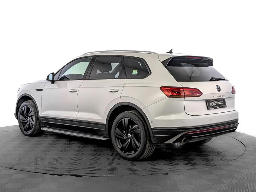 Volkswagen Touareg III Москва  - изображение 7