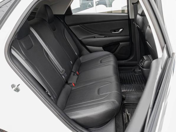 Hyundai Elantra VII (CN7) Рестайлинг с пробегом 2024 года, цена 2 245 000 рублей, 23070 км, седан, Автокод Объявления