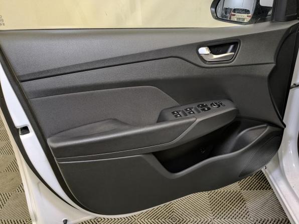 Hyundai Solaris II Рестайлинг с пробегом 2021 года, цена 1 430 000 рублей, 108194 км, седан, Автокод Объявления
