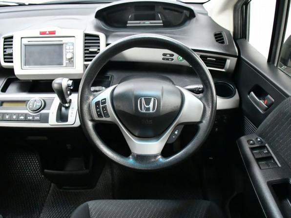 Honda Freed I Рестайлинг с пробегом 2012 года, цена 1 175 000 рублей, 189052 км, компактвэн, Автокод Объявления