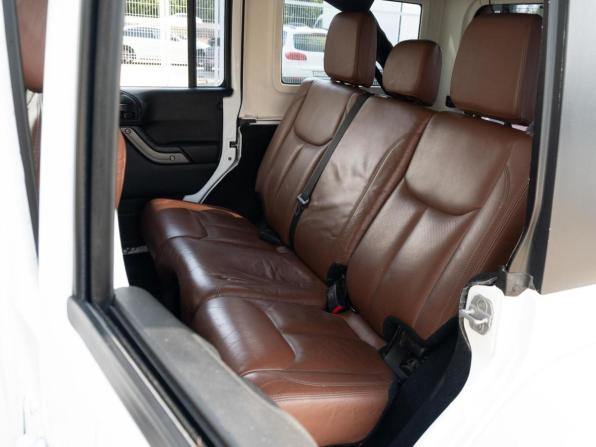 Jeep Wrangler III (JK) с пробегом 2013 года, цена 2 500 000 рублей, 130138 км, внедорожник, Автокод Объявления