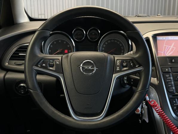 Opel Astra J с пробегом 2011 года, цена 507 000 рублей, 183102 км, хэтчбек, Автокод Объявления