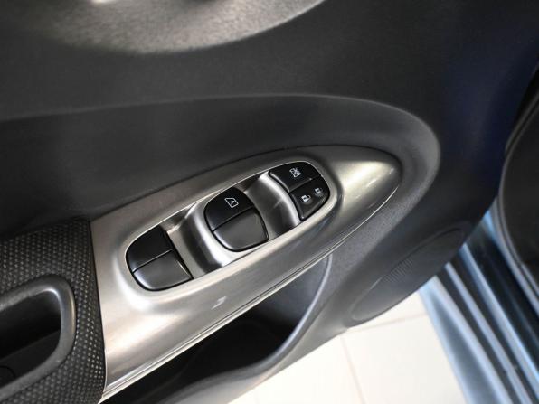 Nissan Juke I с пробегом 2012 года, цена 1 029 900 рублей, 210000 км, внедорожник, Автокод Объявления